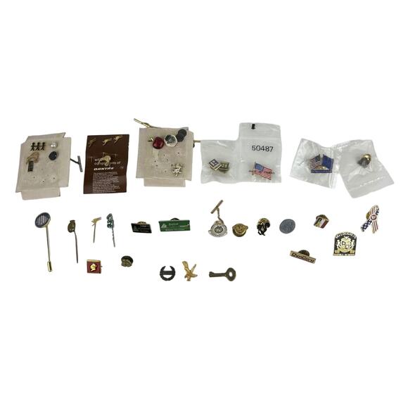 Vintage Lapel Pin Lot of 30+ Skunk, Military, Flag, Dualite, Feet, Brid, Realtor - Picture 1 of 16